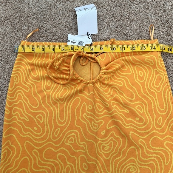 New! Zara small printed midi skirt with waist keyhole. - Picture 10 of 12